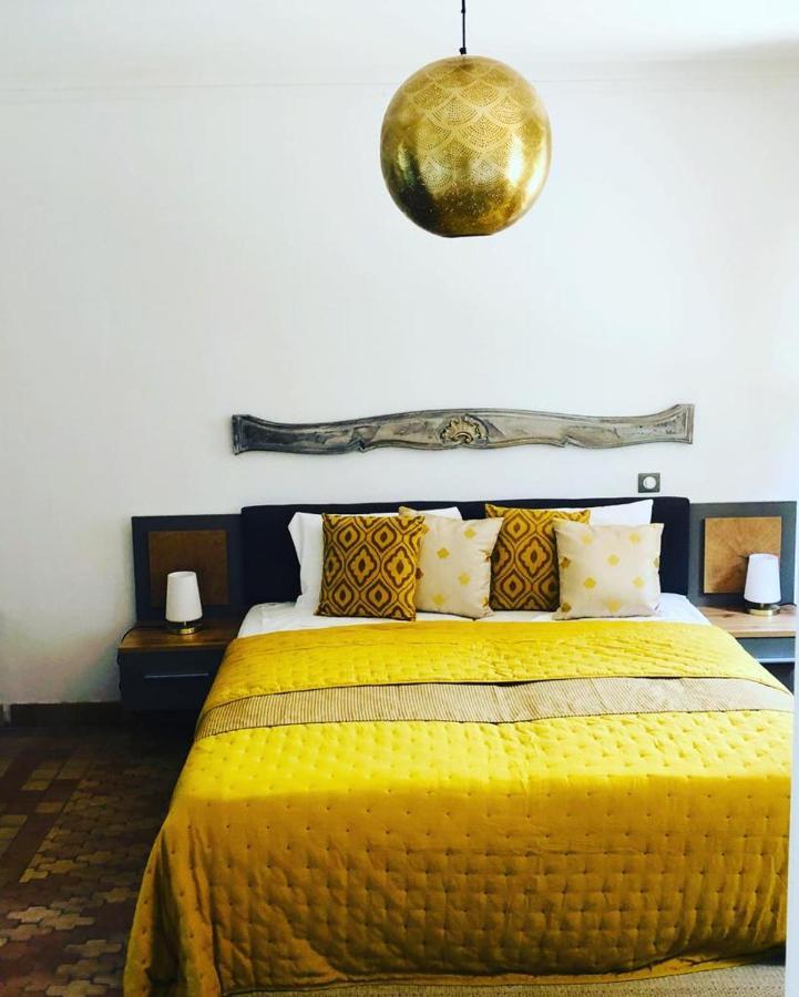 فينوف ليز أفيجْنْ B&B Oasis Des Lavandes - Chambre Coqueliot المظهر الخارجي الصورة
