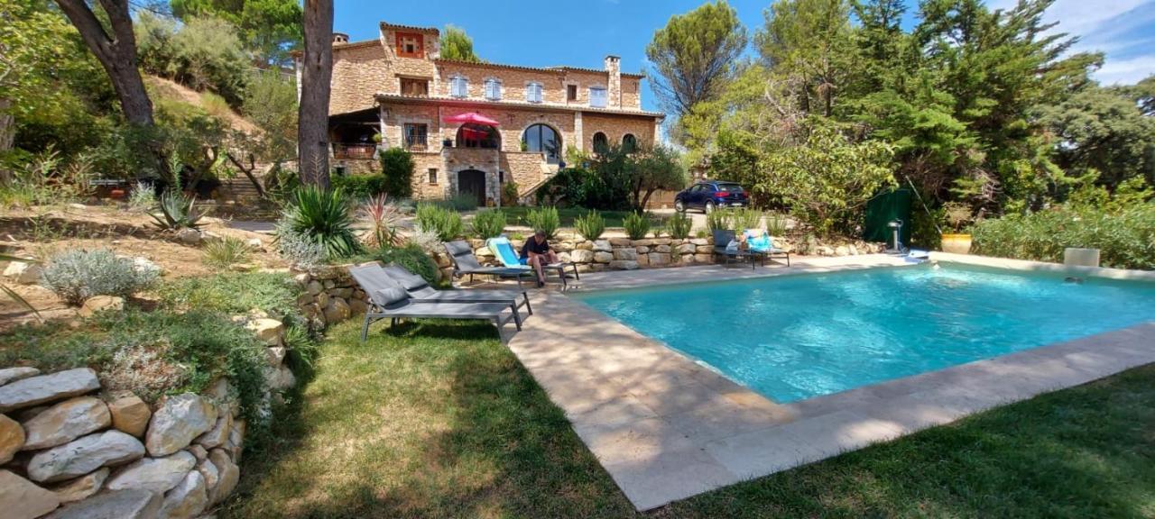 فينوف ليز أفيجْنْ B&B Oasis Des Lavandes - Chambre Coqueliot المظهر الخارجي الصورة